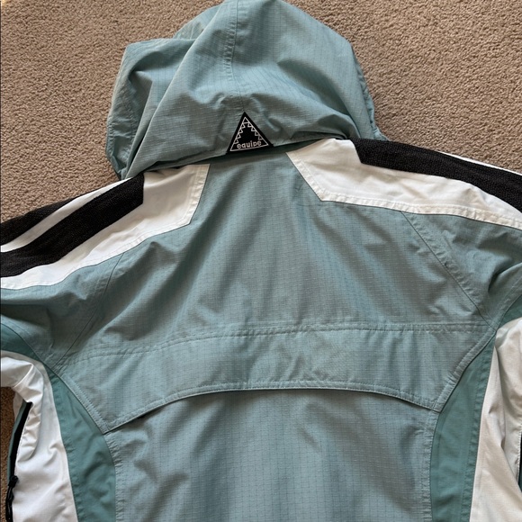 Helly Hansen helly Tech ski/snow jacket - Picture 8 of 16